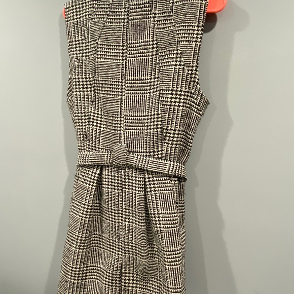 Blazer - Picture 2 of 4